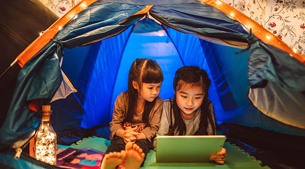 kids camping indoors